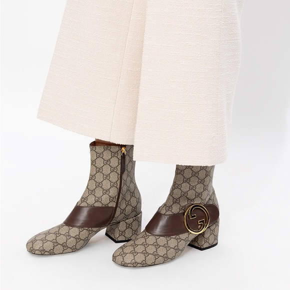 NEW GUCCI Blondie GG Supreme Boots Interlocking G logo in contrasting gold tone - Picture 1 of 16